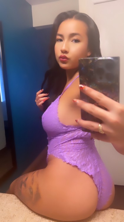 SEXY LATINA MAMI HERE FOR A SHORT TIME